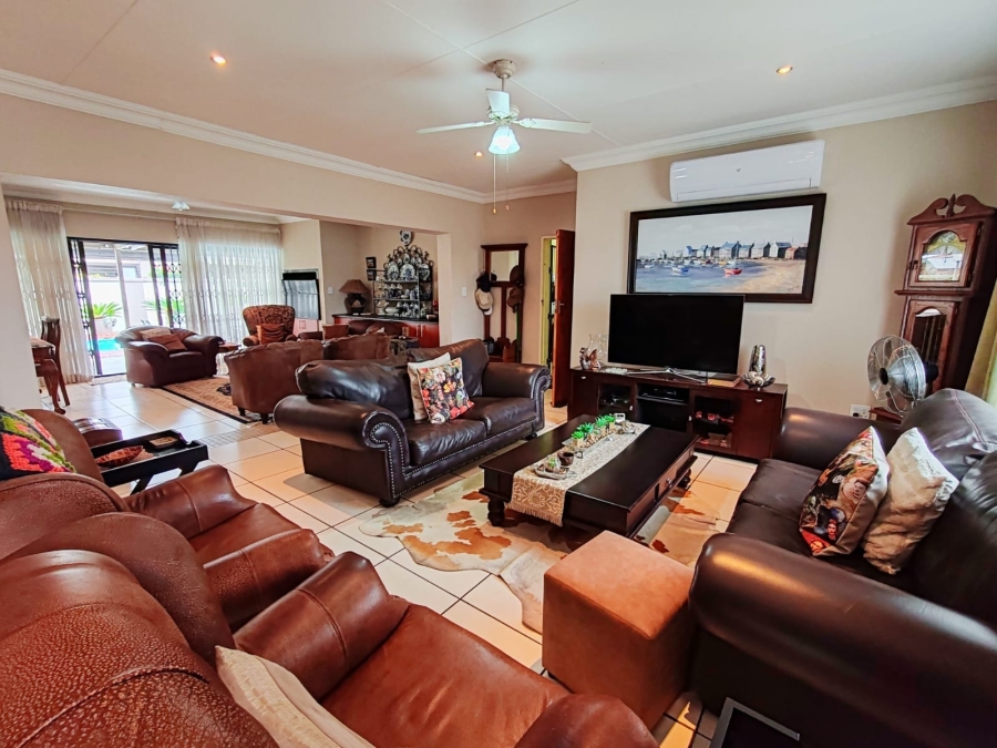 4 Bedroom Property for Sale in Baillie Park North West